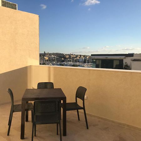 Апартаменты Sir William Strand Gzira Экстерьер фото