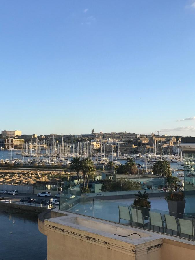Апартаменты Sir William Strand Gzira Экстерьер фото